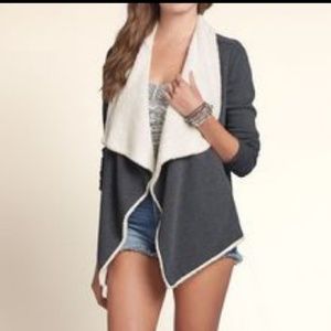 Hollister sherpa open cardigan M/L